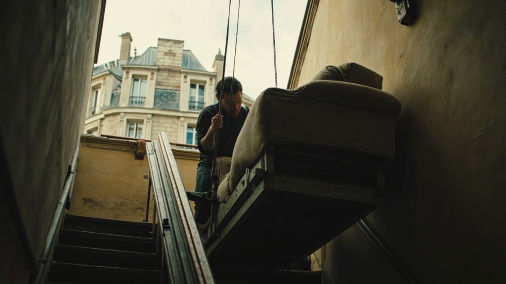 monte meuble à paris: gagnez du temps et protégez vos murs